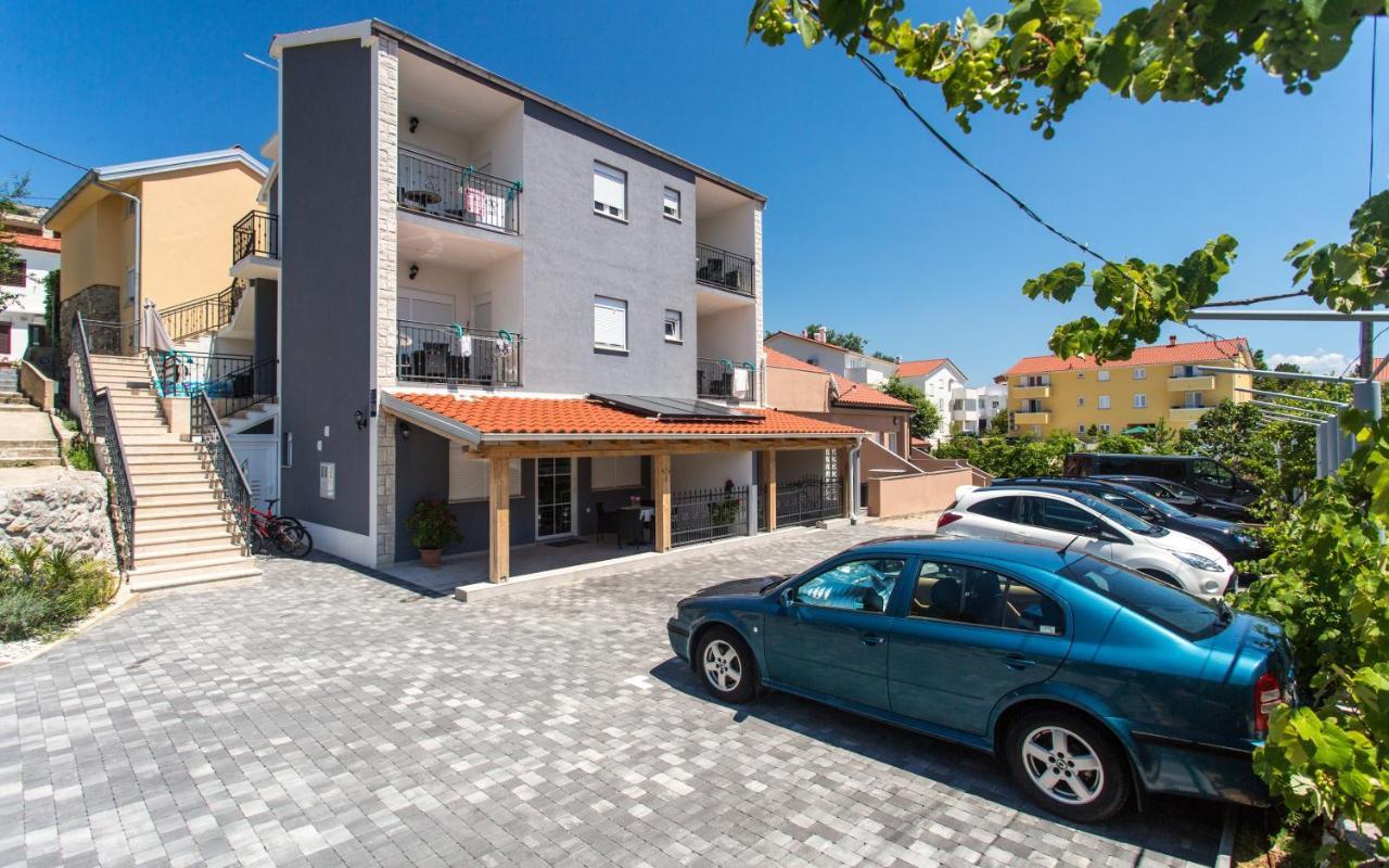 Apartments With A Parking Space Baska, Krk - 18808 Esterno foto