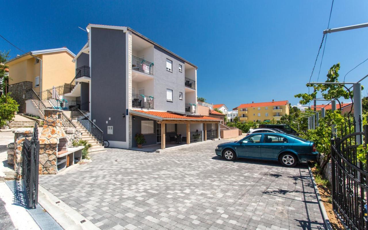 Apartments With A Parking Space Baska, Krk - 18808 Esterno foto